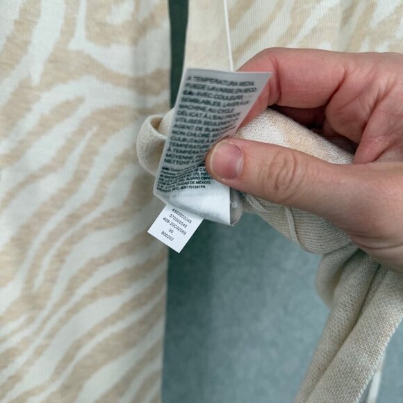 Chicos Tiger Print Knit Hat and Wrap Scarf Set One Size Cream Tan Soft Animal - Picture 6 of 9